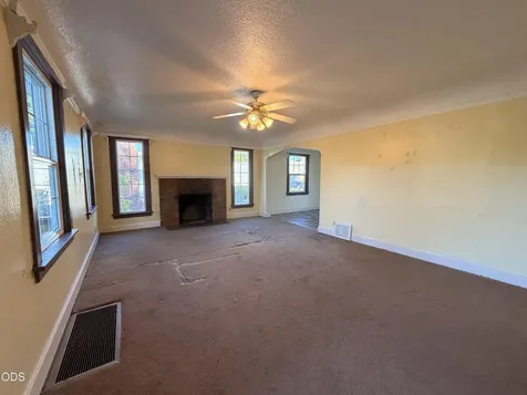718 Roseway Drive Klamath Falls OR 97601