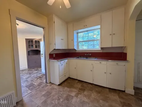 718 Roseway Drive Klamath Falls OR 97601