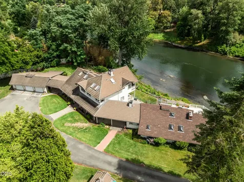 5061 Lower River Road Grants Pass OR 97526
