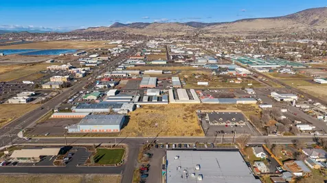 3735 Washburn Way Klamath Falls OR 97603