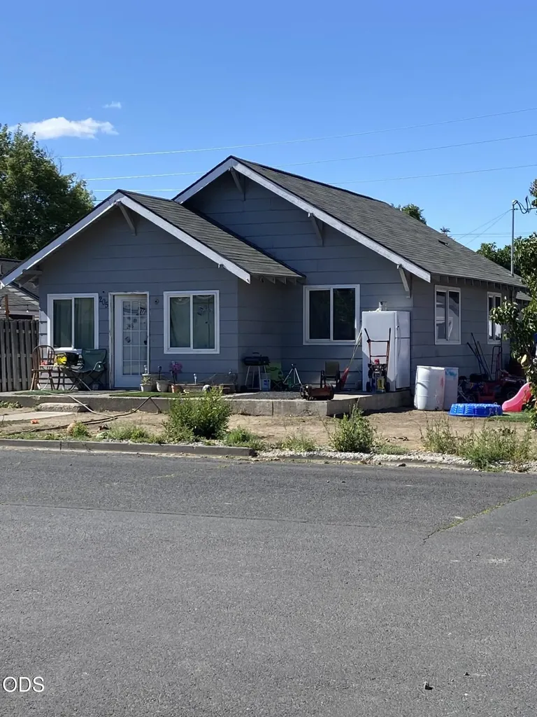 205 SW Black Butte Boulevard Redmond OR 97756