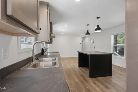 2097 Rogue River Highway Gold Hill OR 97525
