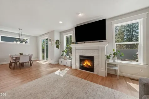 61003 SE Crane Peak Court Bend OR 97702
