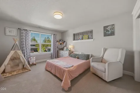 61003 SE Crane Peak Court Bend OR 97702