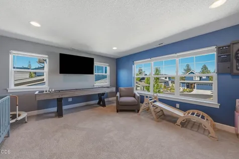 61003 SE Crane Peak Court Bend OR 97702