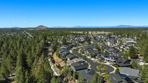 61003 SE Crane Peak Court Bend OR 97702