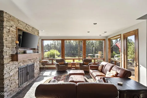 56680 Lunar Drive Bend OR 97707