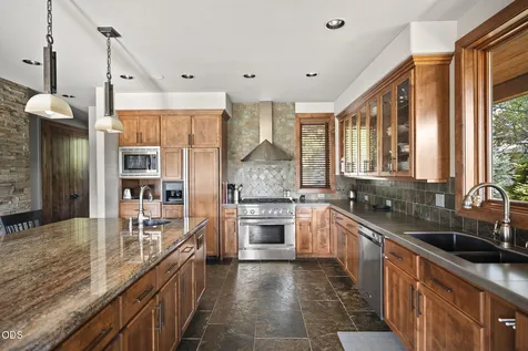 56680 Lunar Drive Bend OR 97707