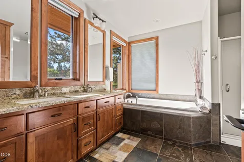 56680 Lunar Drive Bend OR 97707