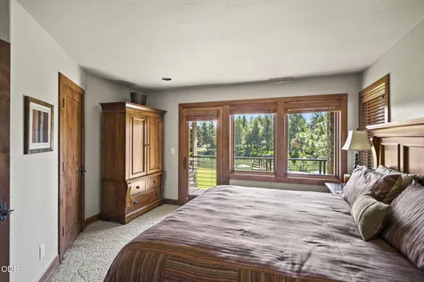 56680 Lunar Drive Bend OR 97707