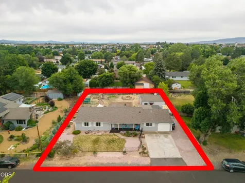 2284 NW 13th Street Redmond OR 97756