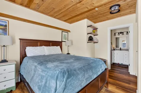 2284 NW 13th Street Redmond OR 97756