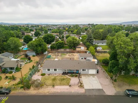 2284 NW 13th Street Redmond OR 97756