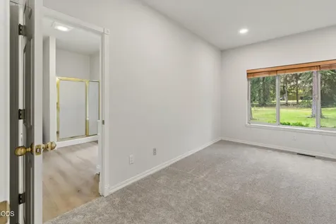 20387 Christmas Ridge Bend OR 97702