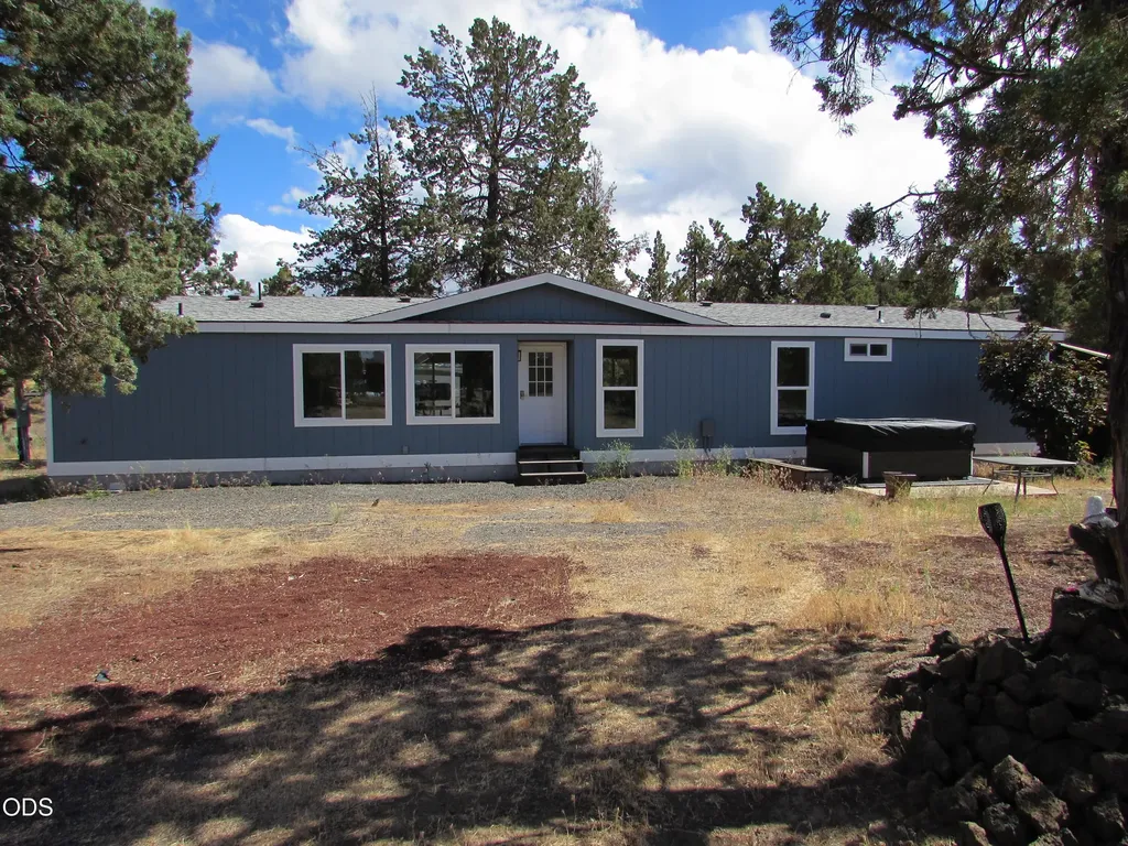 4451 NW 52nd Street Redmond OR 97756