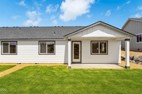895 SE Starview Avenue Madras OR 97741