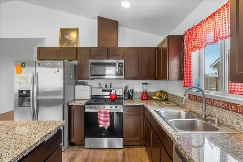 7843 Cadence Lane White City OR 97503