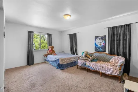 7843 Cadence Lane White City OR 97503