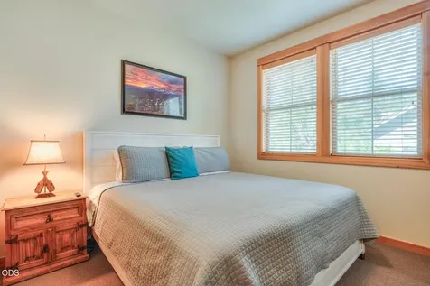 57135 Fremont Drive Bend OR 97707