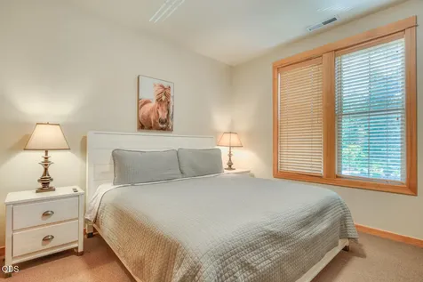 57135 Fremont Drive Bend OR 97707