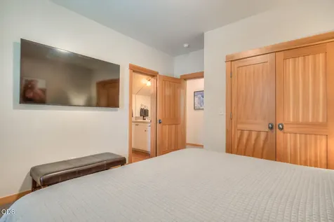 57135 Fremont Drive Bend OR 97707