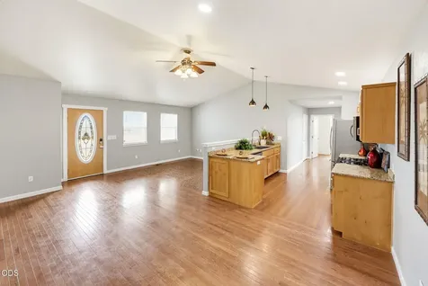 3643 Amelia Way White City OR 97503