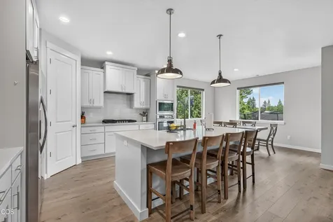 327 Arrowhead Trail Eagle Point OR 97524