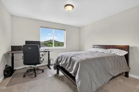 327 Arrowhead Trail Eagle Point OR 97524