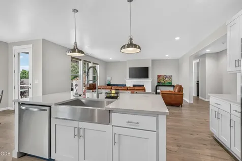 327 Arrowhead Trail Eagle Point OR 97524