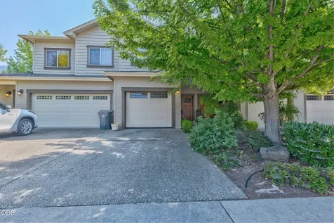 1713 SE Softwood Way Grants Pass OR 97526