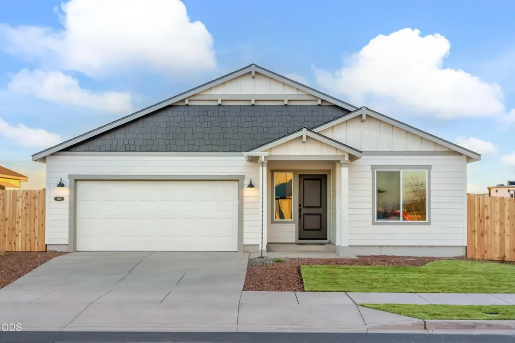 1298 NW Fairway Drive Madras OR 97741