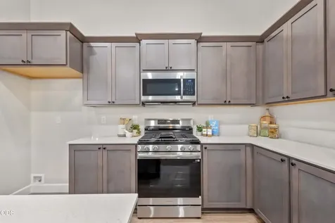 1298 NW Fairway Drive Madras OR 97741