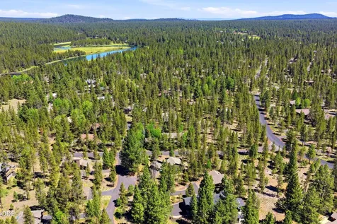 57688 Towhee Lane Sunriver OR 97707