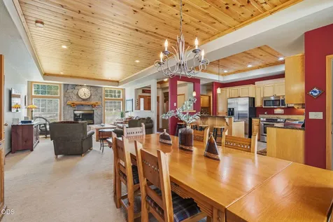 57719 Poplar Lane Sunriver OR 97707