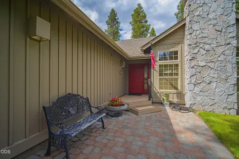 57719 Poplar Lane Sunriver OR 97707