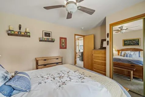 57719 Poplar Lane Sunriver OR 97707