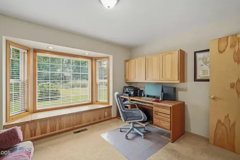 57719 Poplar Lane Sunriver OR 97707