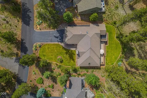 57719 Poplar Lane Sunriver OR 97707