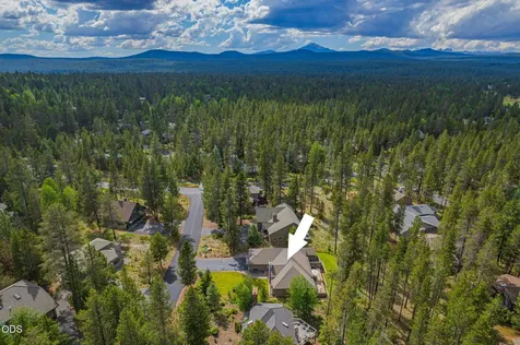 57719 Poplar Lane Sunriver OR 97707