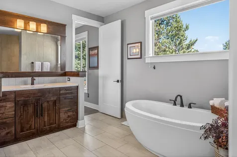 2572 NW Pine Terrace Drive Bend OR 97703