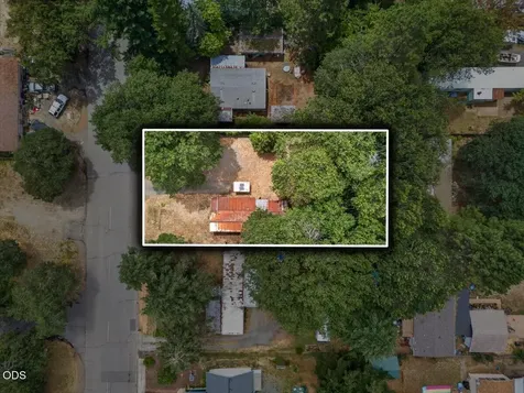 126 S Kerby Avenue Cave Junction OR 97523