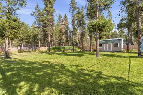 17169 Kingsburg Road Bend OR 97707