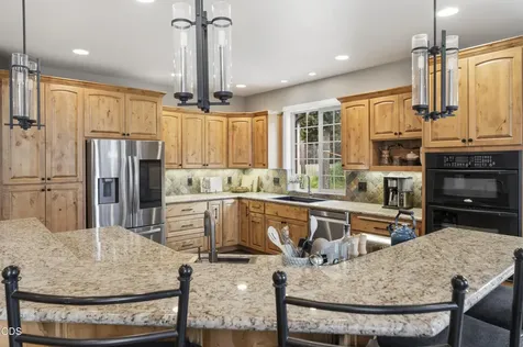 17169 Kingsburg Road Bend OR 97707