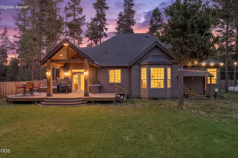 17169 Kingsburg Road Bend OR 97707
