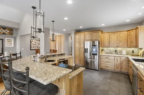 17169 Kingsburg Road Bend OR 97707