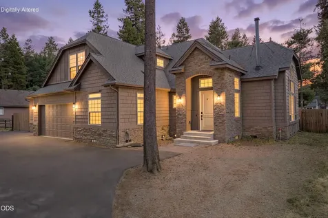 17169 Kingsburg Road Bend OR 97707