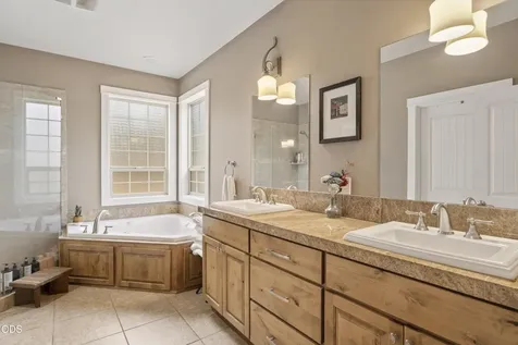 17169 Kingsburg Road Bend OR 97707