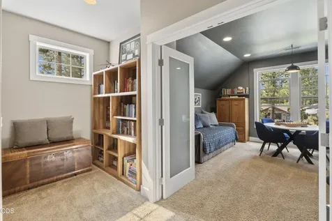 17169 Kingsburg Road Bend OR 97707