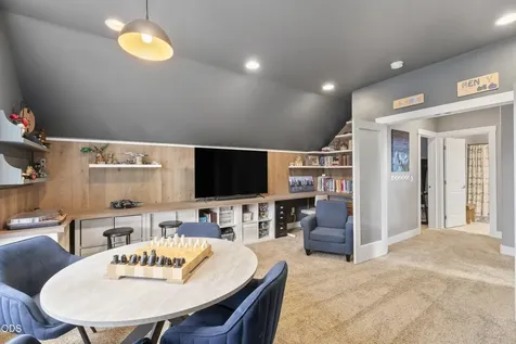 17169 Kingsburg Road Bend OR 97707