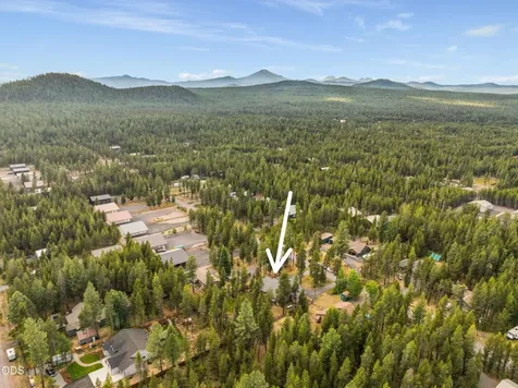 17169 Kingsburg Road Bend OR 97707